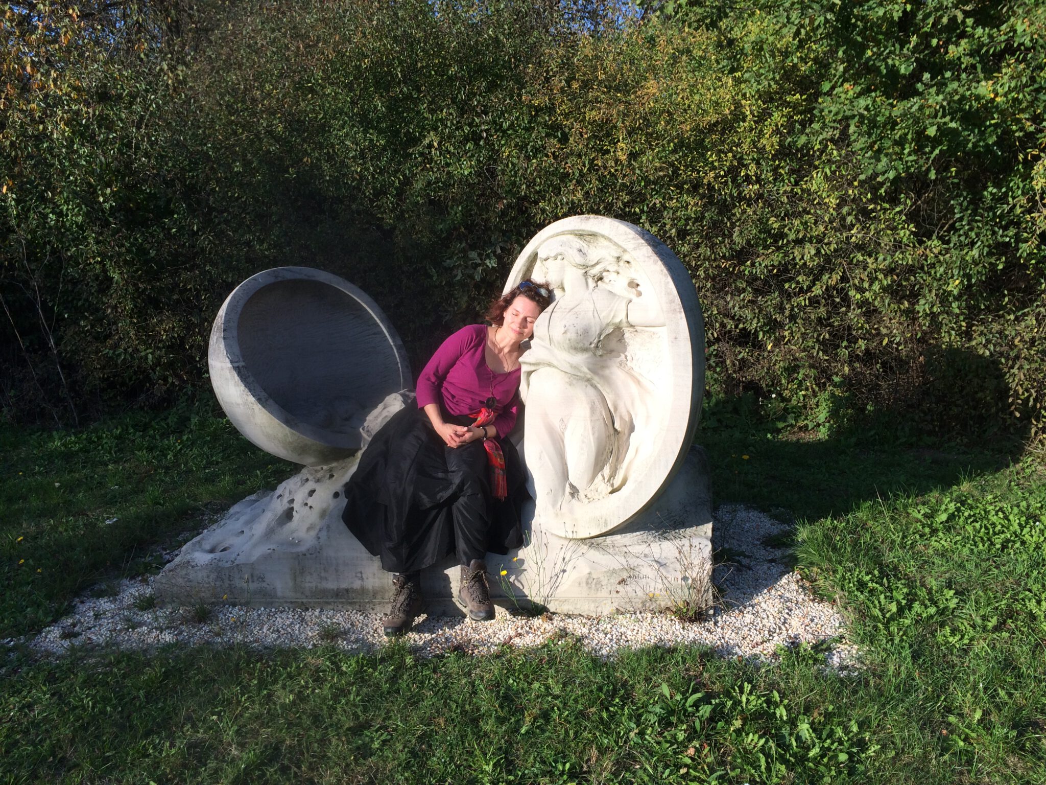 Der Podcast GAIA KULTUR SCHWINGUNGSSENDER mit Heike Andrea Schmittinger Dipl. Ing. (FH) Architektin, Denkmalpflegerin, freie Geomantin, Dipl. Geokultur.Coachin RBA, RAUMZEIT*Wirkstaette intergral holistisch